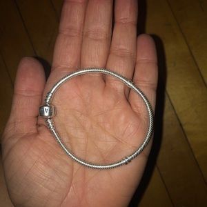 LIKE NEW Pandora Bracelet